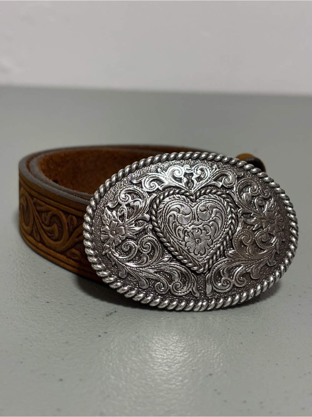 Justin Girl Youth Brown Leather Embossed Western Belt Cowgirl Buckle Heart 10/22